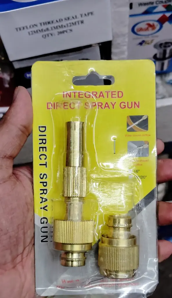 Integrated direct spray gun